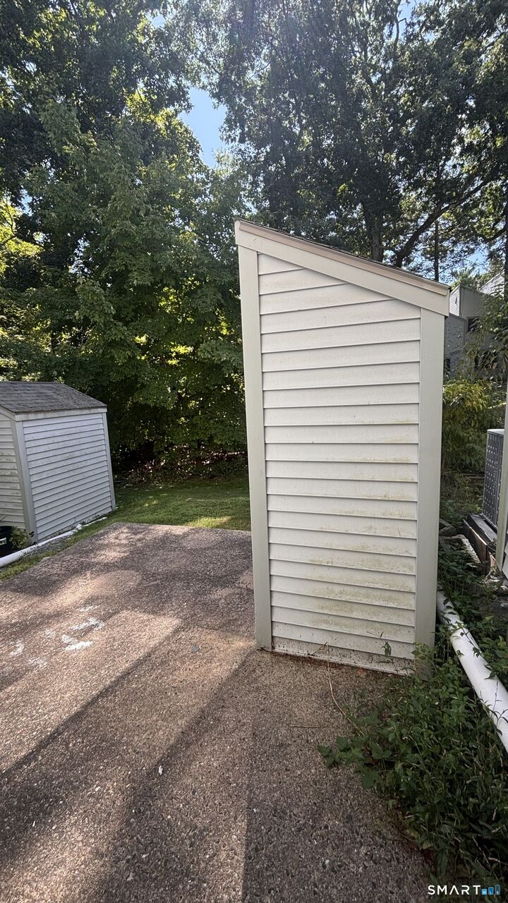 Property Photo: 1 Talcott Forest Road 6S CT 06032