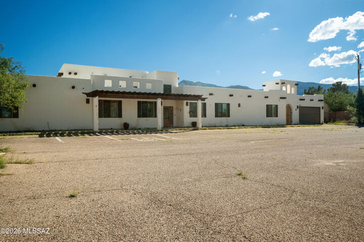 Property Photo: 4110 E Anderson Street AZ 85650