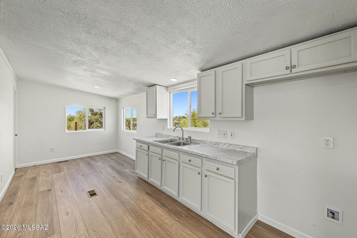 Property Photo: 12711 N Avenida Saturno AZ 85653