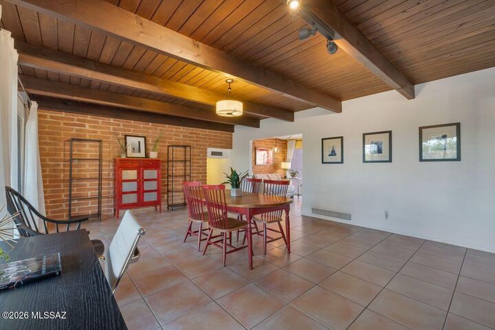 Property Photo: 6521 N Camino Padre Isidoro AZ 85718