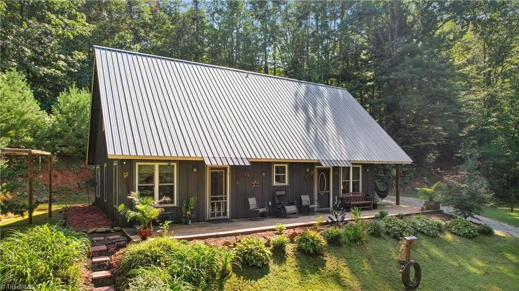 Property Photo:  488 Hollywood Road  NC 28654 