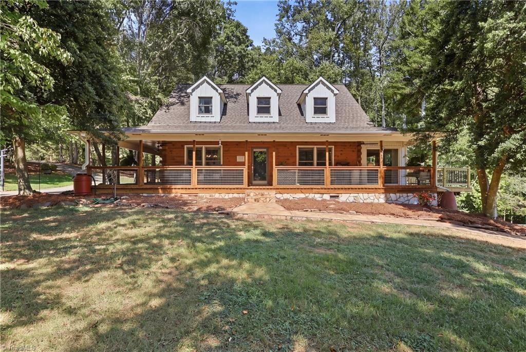 Property Photo: 2233 Vienna Dozier Road NC 27040