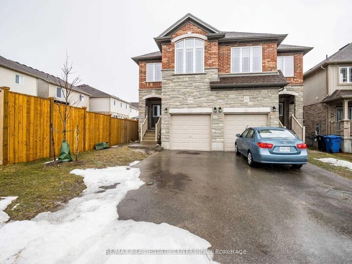 Property Photo:  270 Ambrous Crescent Upper  ON N1G 0G2 