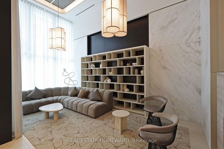 Property Photo:  10 Oak Street 1703  ON M5A 0Z1 