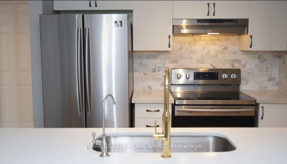 Property Photo: 47 Petra Way 2 ON L1R 0A4