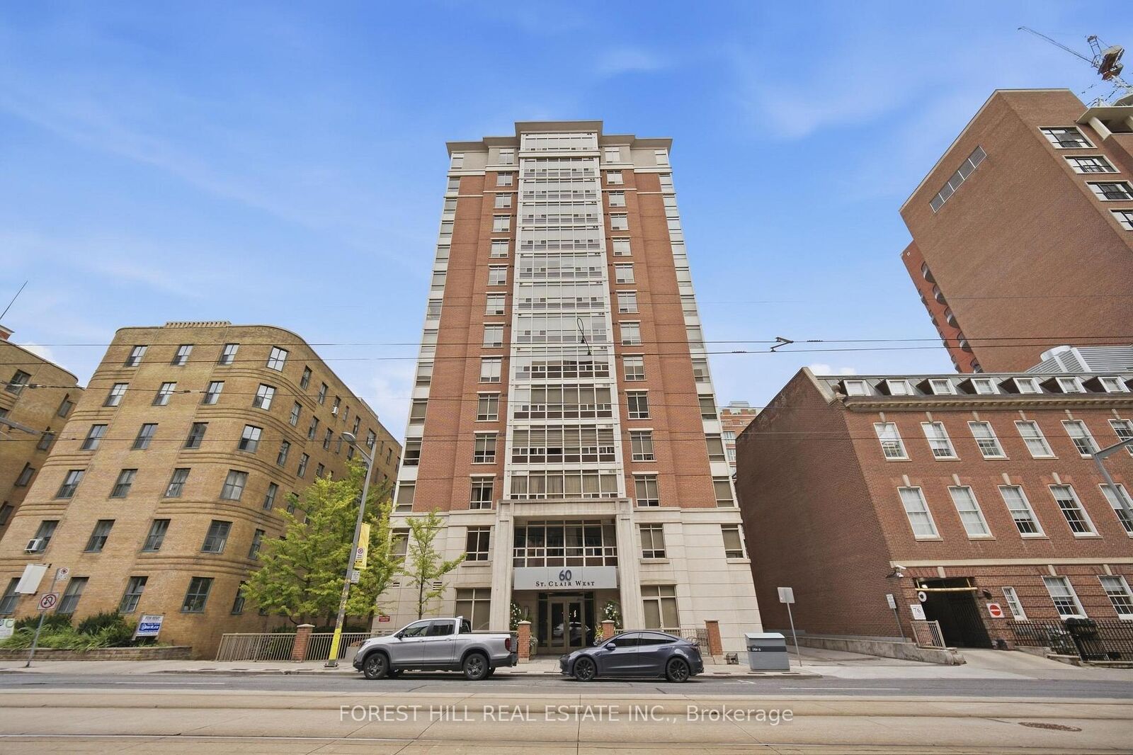 Property Photo:  60 St Clair Avenue W 1404  ON M4V 1M1 