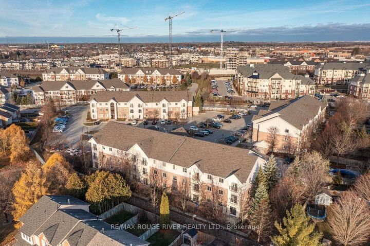 Property Photo:  91 Aspen Springs Drive 210  ON L1C 5J9 