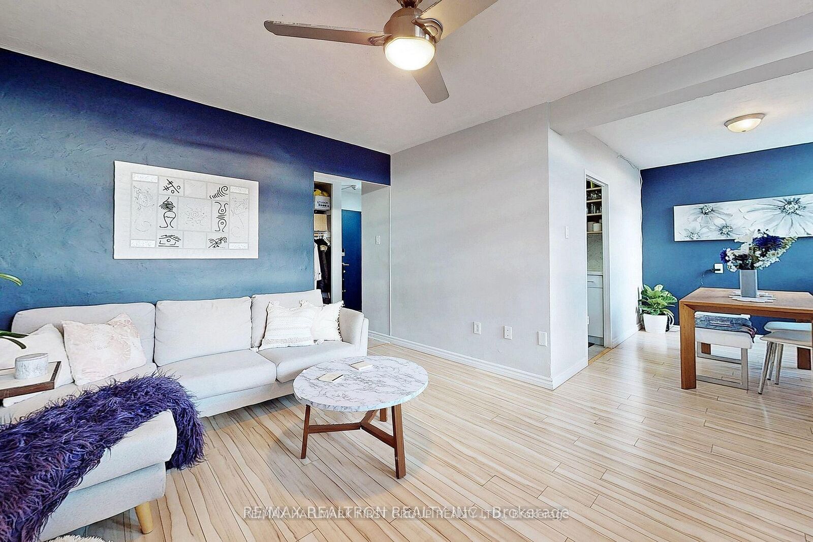 Property Photo:  2245 Eglinton Avenue E 803  ON M1K 2N3 