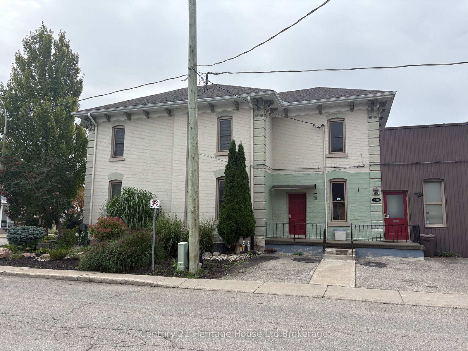 Property Photo:  21 Wellington Street N  ON N4S 6P1 