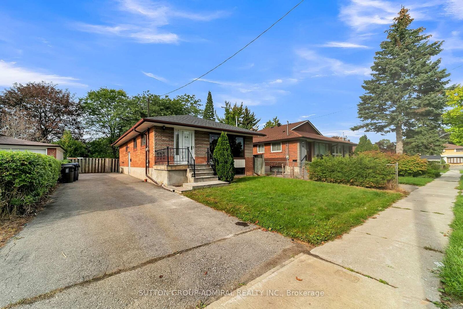 Property Photo:  58 Rochman Boulevard E  ON M1H 1S2 