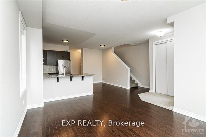 Property Photo:  1156 Chapman Mills Drive  ON K2J 6T6 