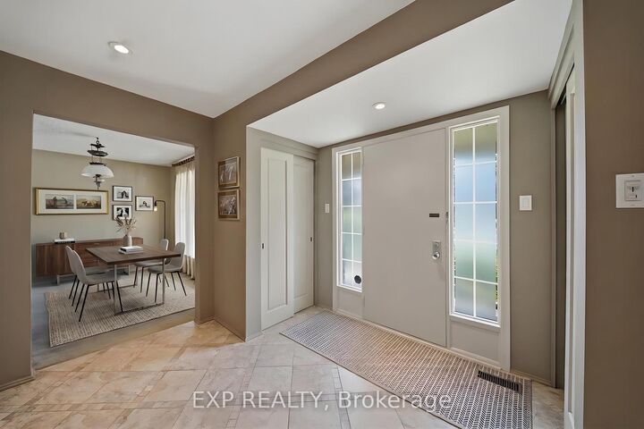 Property Photo:  919 Plante Drive  ON K1V 9E3 