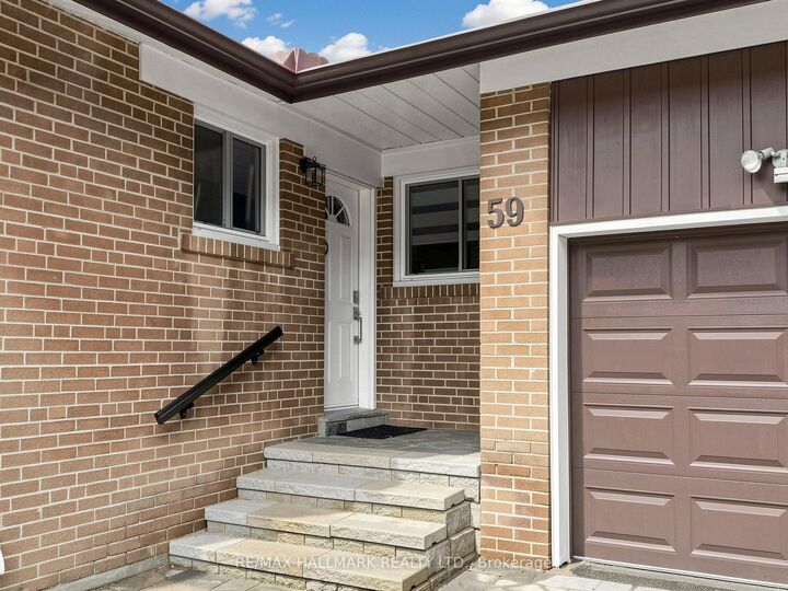 Property Photo:  59 Woodgarden Crescent  ON M1E 3K3 