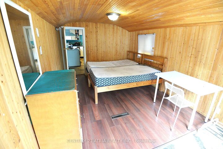 Property Photo:  713 Chamberlain Street  ON K9J 4M2 