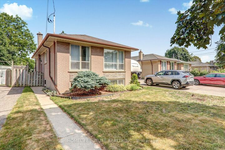 Property Photo:  417 Painted Post Drive Bsmt  ON M1G 2M7 