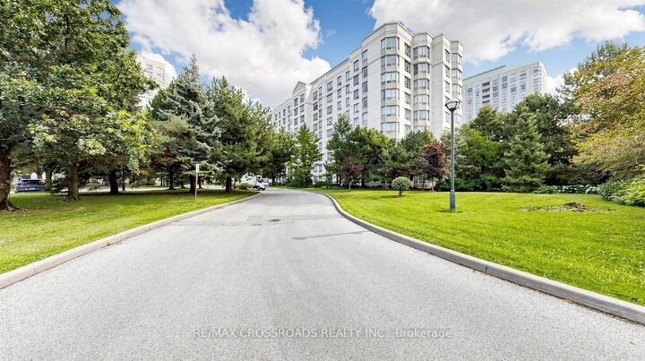 Property Photo:  2628 McCowan Road 315  ON M1S 5J8 