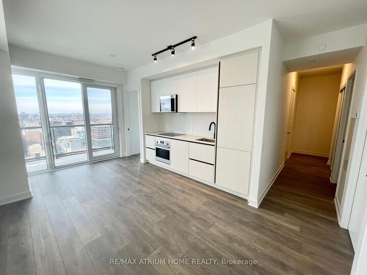 Property Photo:  108 Peter Street 2710  ON M5V 2G7 