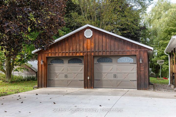 Property Photo:  164 Hamilton Street  ON N0H 2N0 