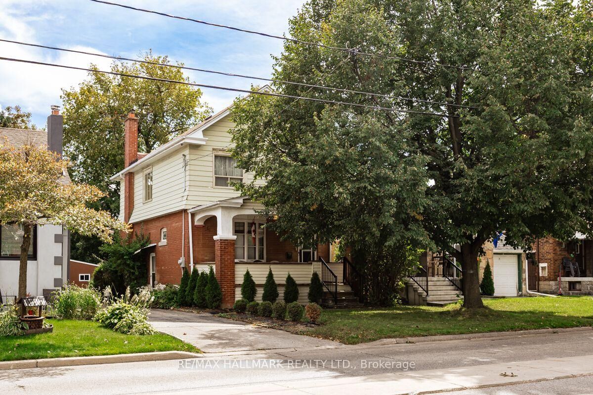 Property Photo:  153 Church Street  ON M9N 1N6 