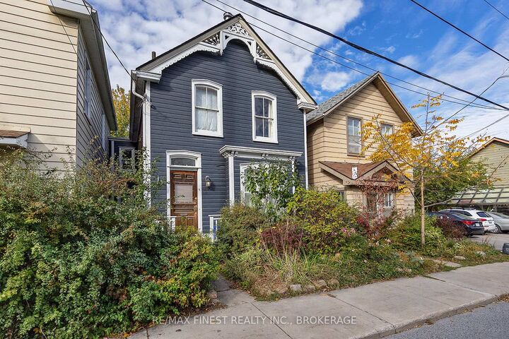Property Photo: 202 Montreal Street ON K7K 3G4
