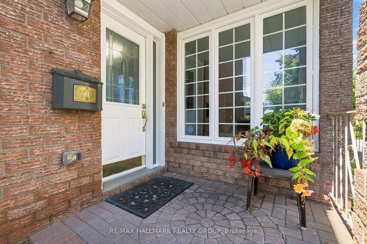 Property Photo:  609 Tourelle Drive  ON K4A 3H5 