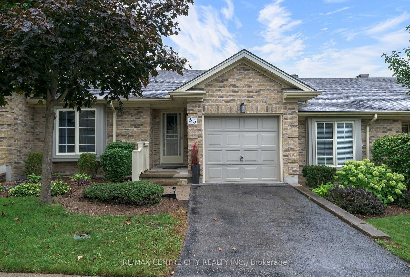 Property Photo: 1241 Hamilton Road 53 ON N5W 6B3