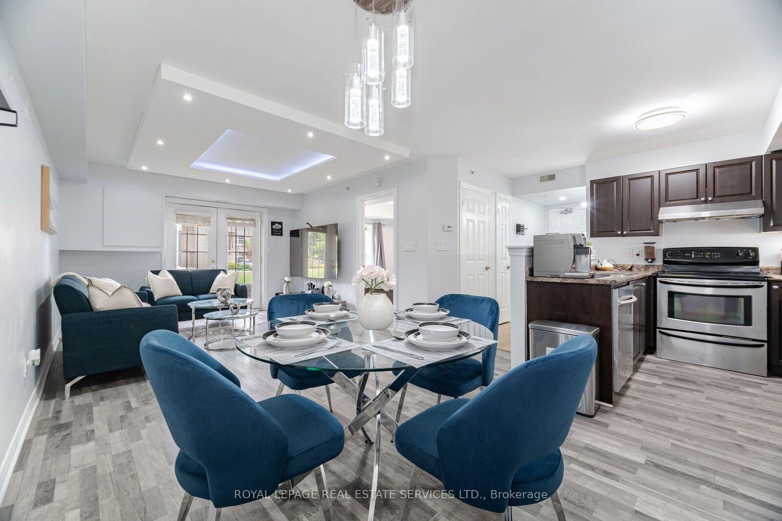 Property Photo:  1471 Maple Avenue N 110  ON L9T 0B4 