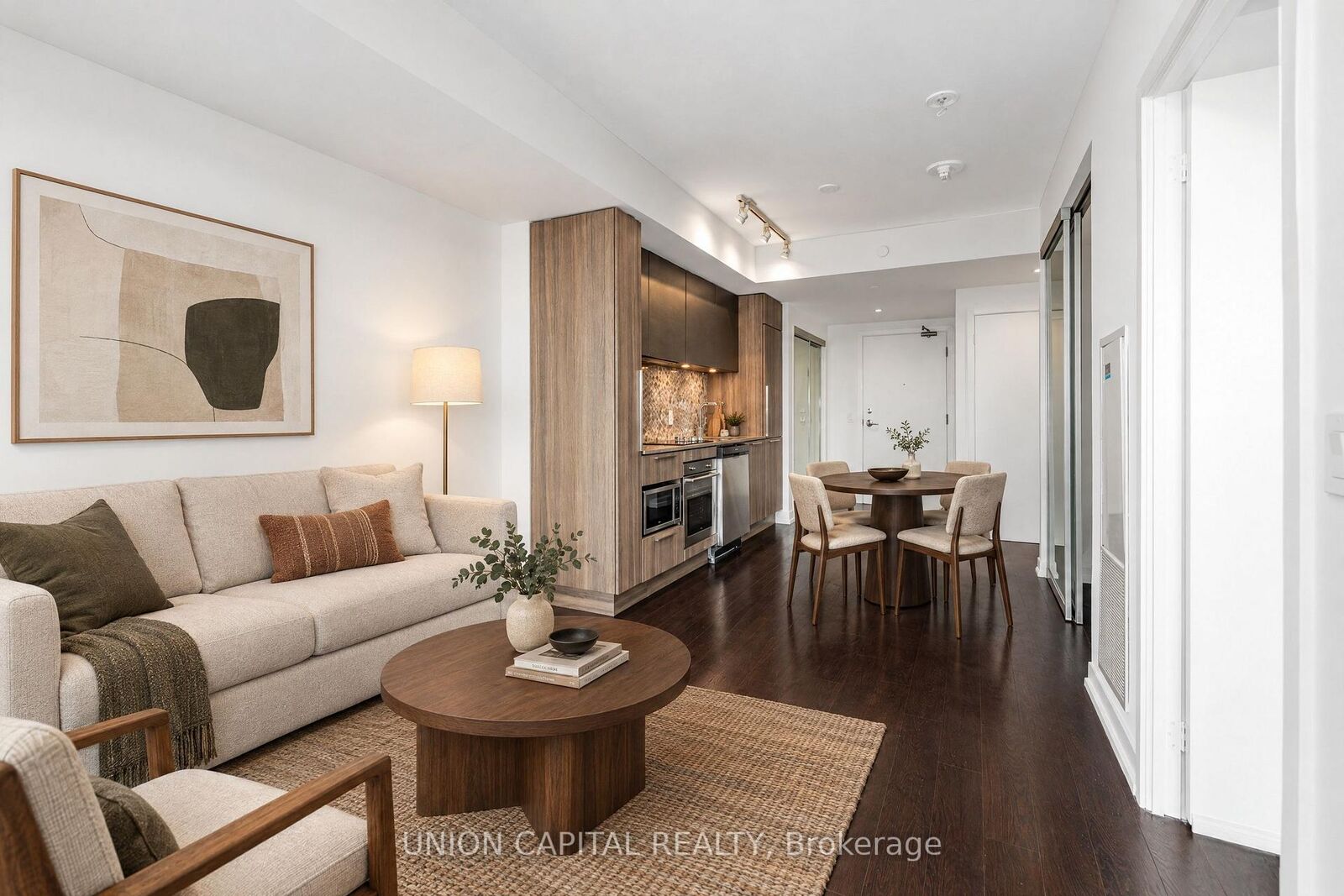 Property Photo: 85 Wood Street Ph01 ON M4Y 0E8