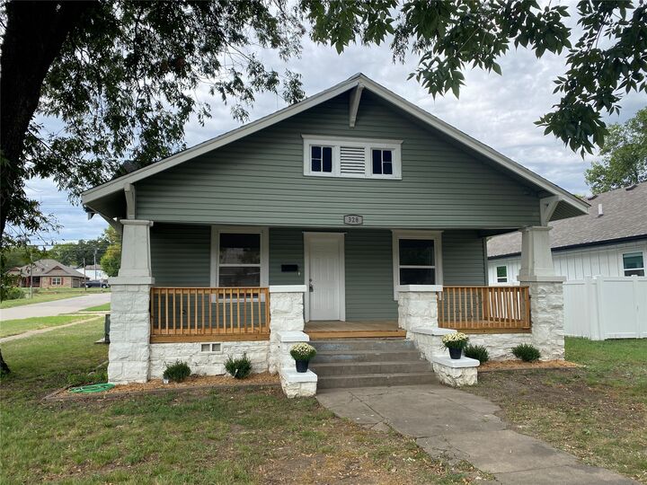 Property Photo: 328 S Hickory Street OK 74066
