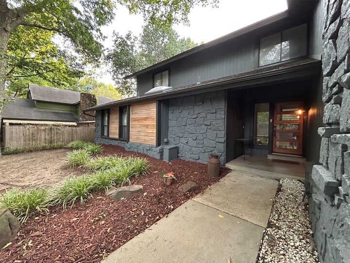 Property Photo: 8826 S 65th East Place OK 74133