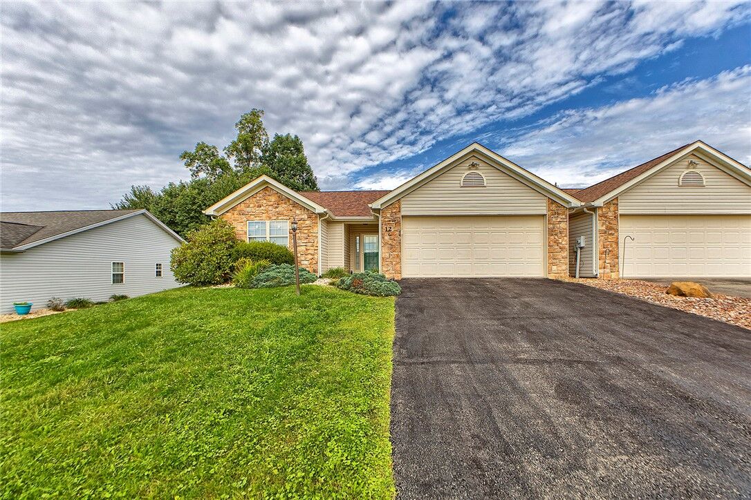 Property Photo: 12 Medinah Court PA 15601