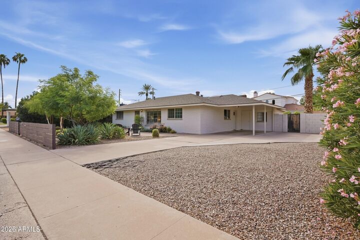 Property Photo:  3935 E Whitton Avenue  AZ 85018 