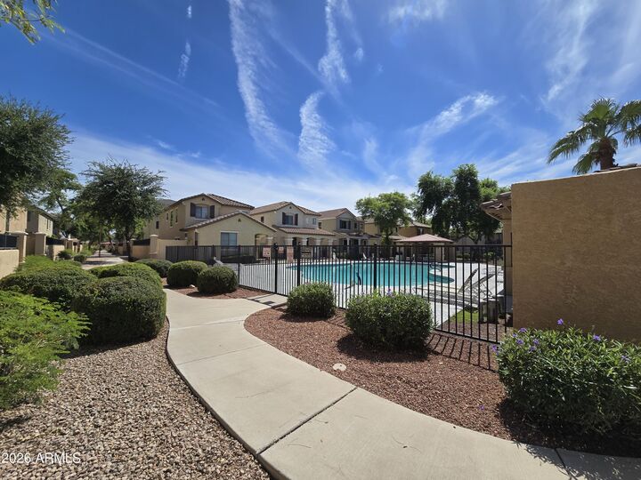 Property Photo:  150 E Catclaw Street  AZ 85296 