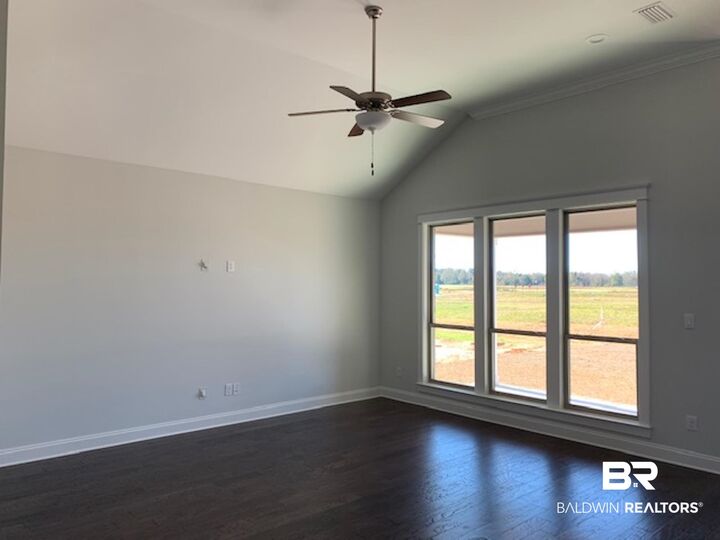 Property Photo: 916 Charleston Loop AL 36532