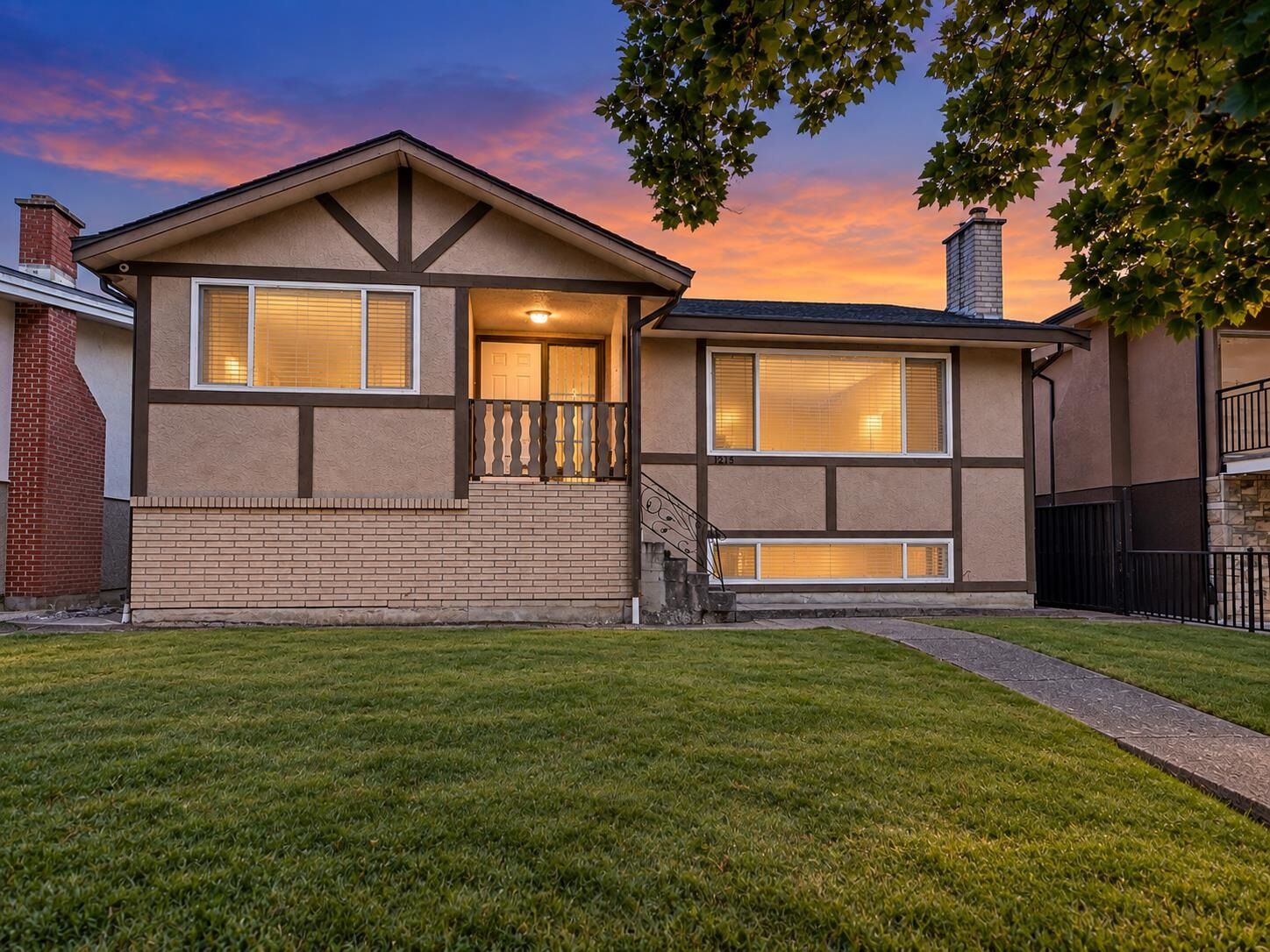 Photo de la propriété:  1215 E 48th Avenue  BC V5W 2E8 