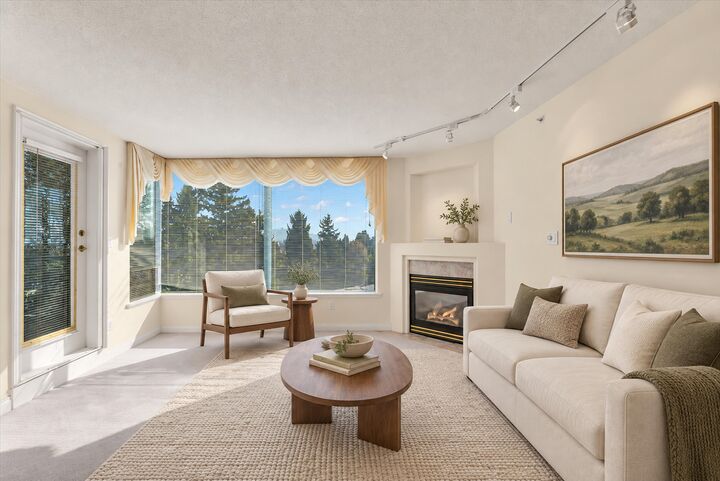 Property Photo: 33065 Mill Lake Road 801 BC V2S 8E6