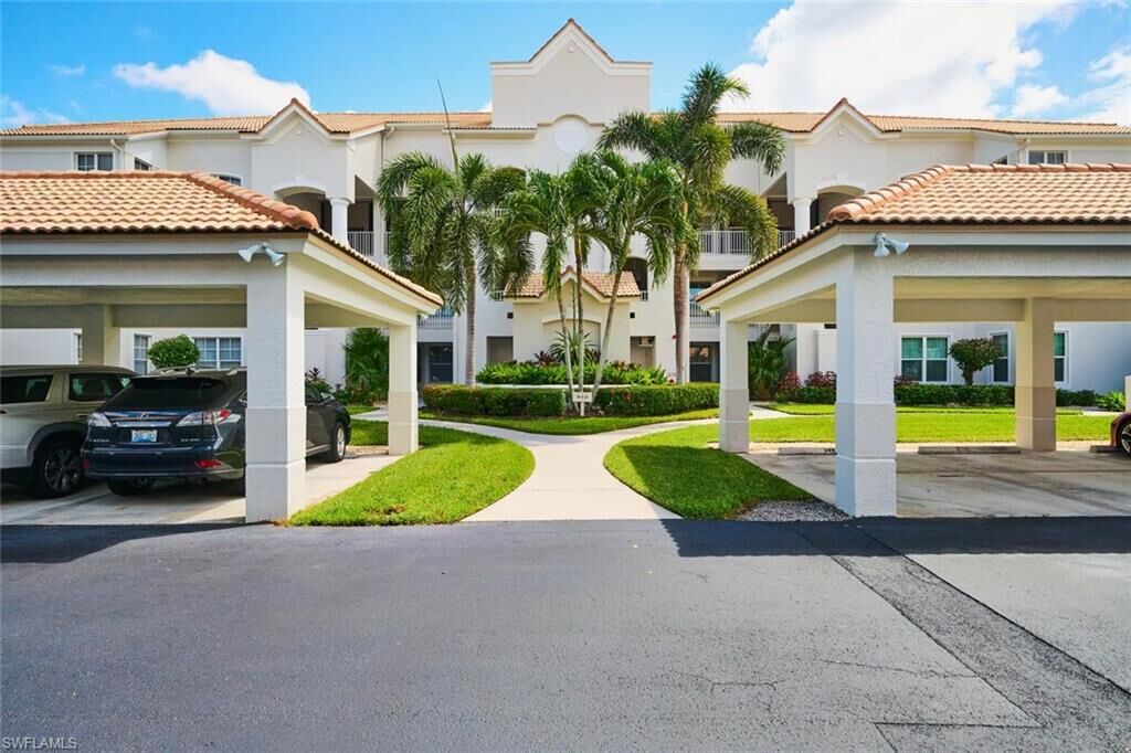 Property Photo: 16441 Millstone Cir 204 FL 33908