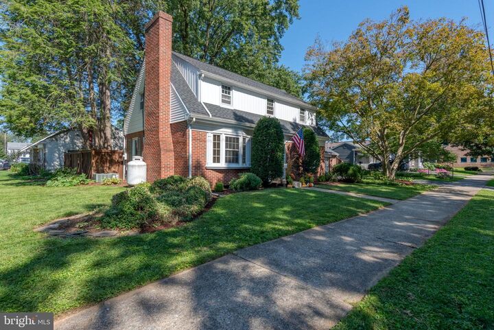 Property Photo: 320 W End Avenue PA 17545