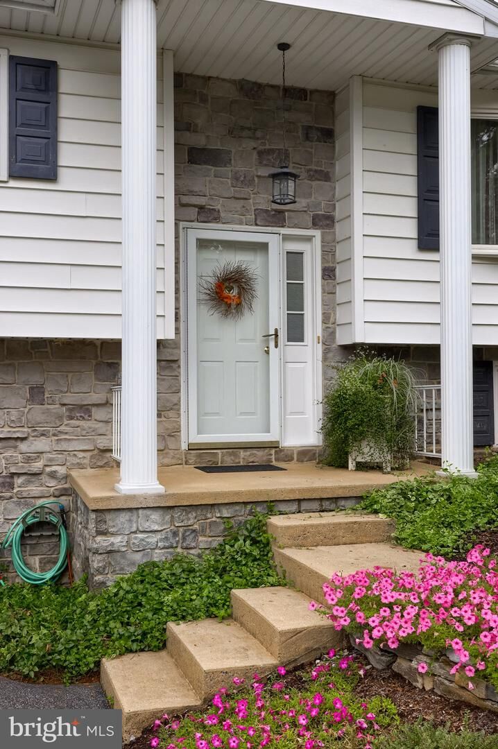 Property Photo: 18 Pinewood Avenue PA 17522