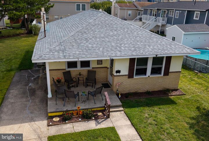 Property Photo:  3 Girard Place  NJ 08203 