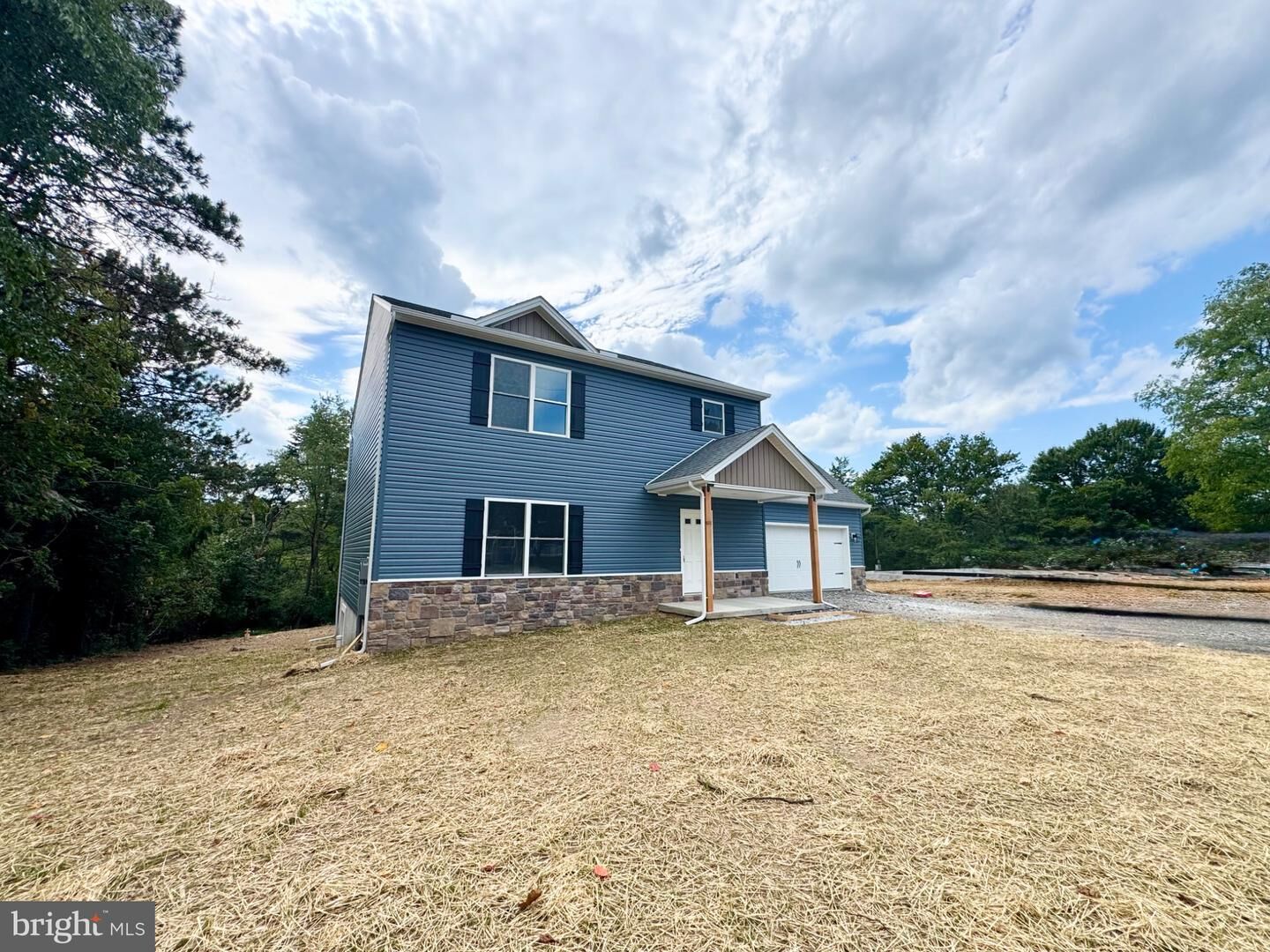 Property Photo:  8 S Locust Lane  PA 17050 