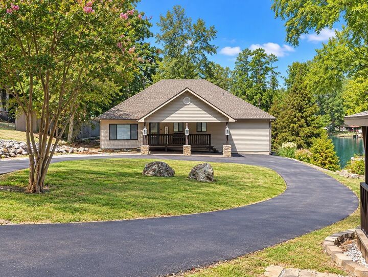 Property Photo:  426 Windamere Terrace  AR 71913 