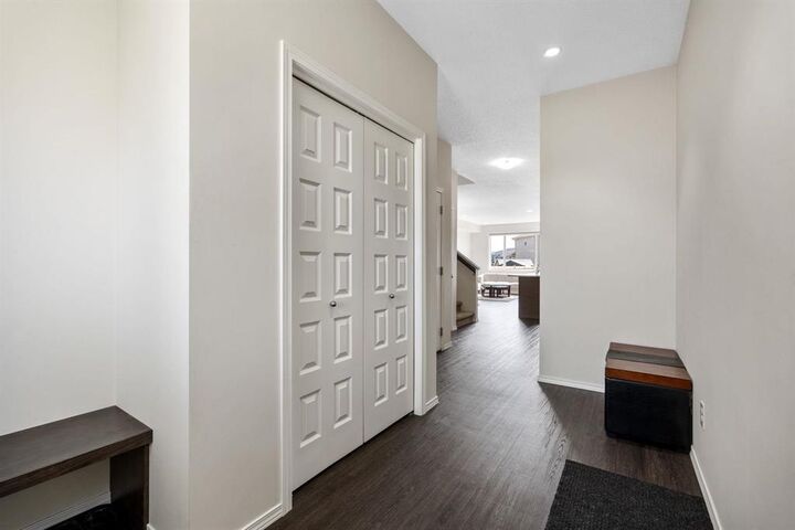 Property Photo:  194 Rowntree Avenue  MB R3Y 0Z2 