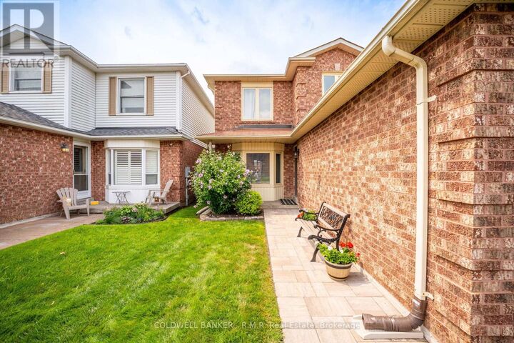 Property Photo: 141 Poolton Crescent ON L1E 2H6
