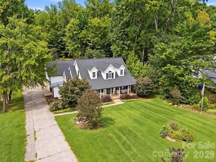 Property Photo:  8866 Oldenburg Drive  NC 28124 