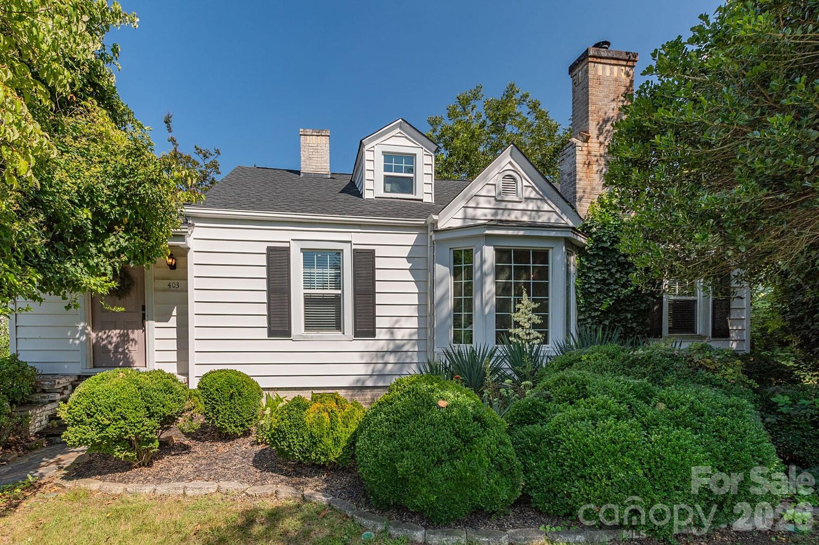 Property Photo:  403 Fairview Drive  NC 27292 