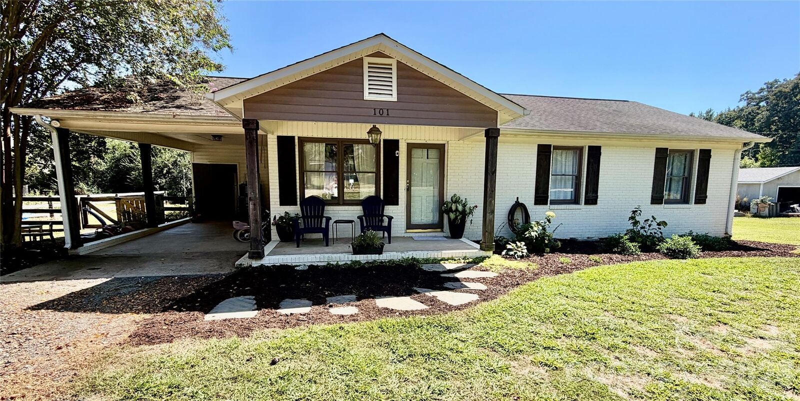 Property Photo: 101 Morningstar Drive NC 28097