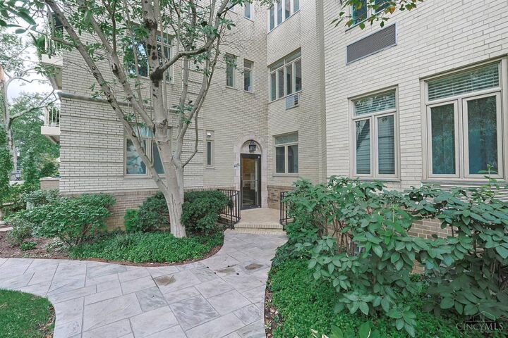 Property Photo:  2376 Madison Road  OH 45208 