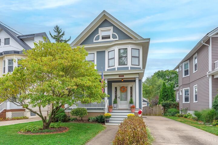 Property Photo: 2913 Minot Avenue OH 45209
