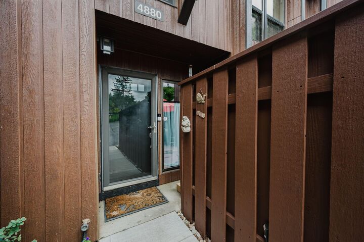 Property Photo:  4880 Clearfork Lane  OH 43081 